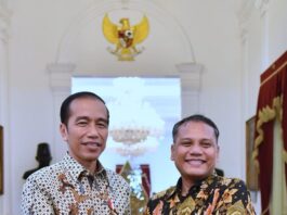 Presiden Joko Widodo dan Reinhard Parapat