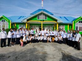 Kepala Kantor Kementerian Agama (Kemenag) Kota Sorong, Rofiul Amri, S.Pd.I., M.Pd.I., mengajak semua pegawai di Kantor Kementerian Agama Kota Sorong untuk berdoa bersama atau doa berantai lintas agama