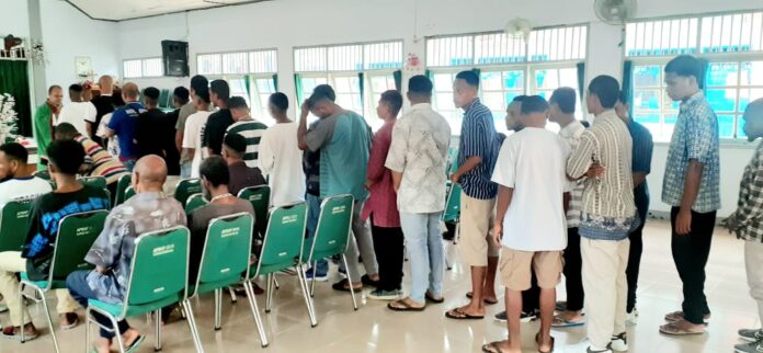Kantor Kementerian Agama (Kemenag) Kota Sorong melalui Bimas Katolik memberikan penyuluhan agama Katolik kepada warga binaan