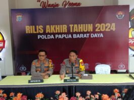 Kapolda Papua Barat Daya, Brigjen Pol Gatot Haribowo didampingi Kapolresta Sorong Kota Kombes Pol Happy Perdana Yudianto.