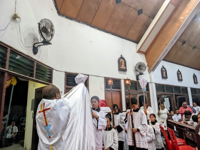 Vikjen Keuskupan Manokwaru Sorong: Warisan Abadi Perjamuan Terakhir (foto: Agung Reresi)