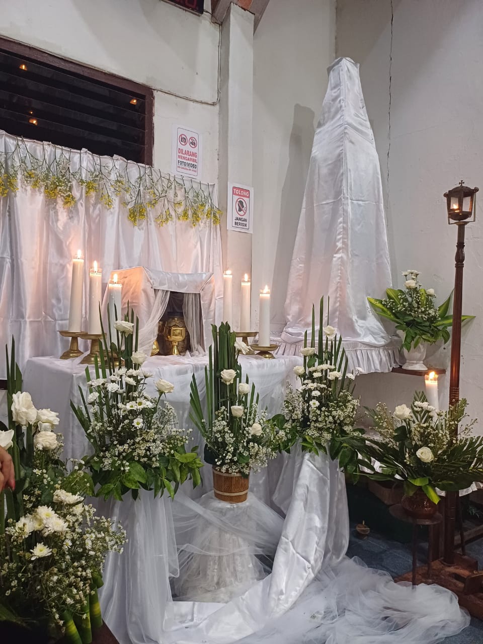 Pentahtaan Sakramen Maha Kudus (foto: Kevin R)