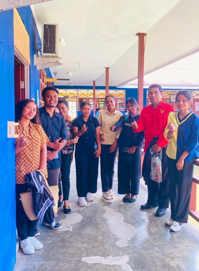 Nilai-nilai universal agama-agama memiliki peran penting dalam profesi keperawatan