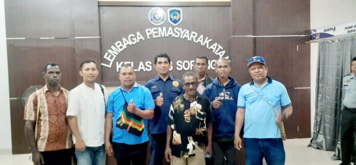 Komunitas Kaum Bapak (KBK) Katolik Santo Agustinus Paroki Santo Yohanes Pembaptis Kota Sorong,Berkunjug ke Lapas