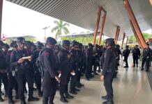 Sebanyak 100 Personel Brimob Polda Papua Barat Menuju ke Kota Sorong