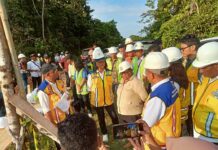 Wakil Menteri Pekerjaan Umum dan Perumahan Rakyat (PUPR) Diana Kusumastuti bersama Wakil Menteri