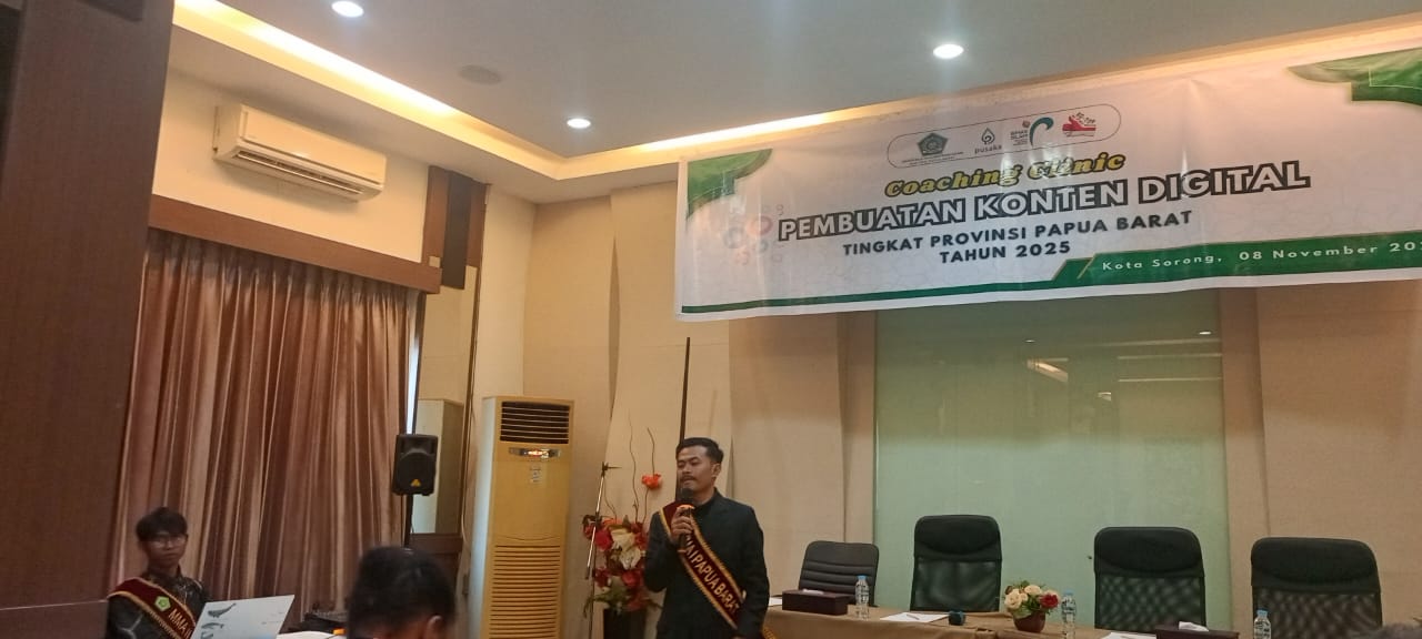 Moderat Milenial Angent I (A. Aziz Prawiranegara) memberikan materi tentang pentingnya digital conten “Inklusif dan Transformatif” 
