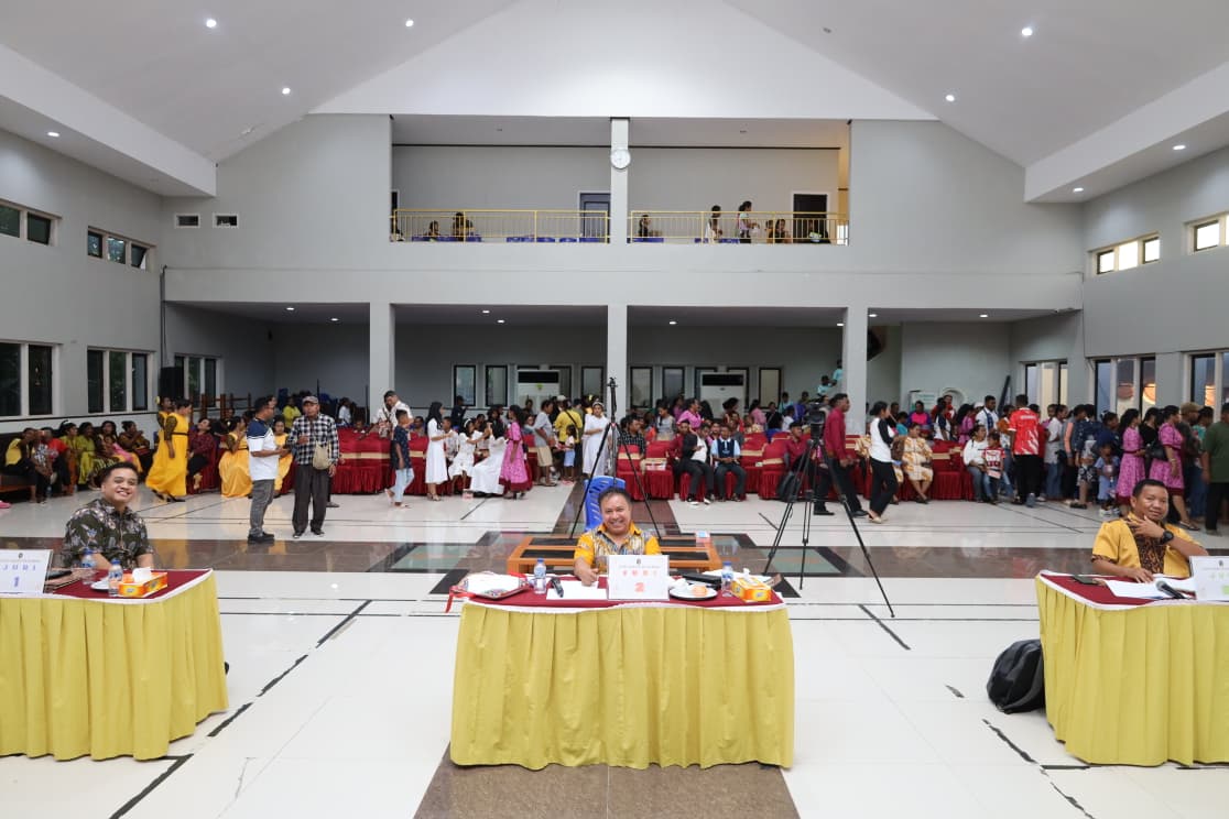 Kakanwil juga menyoroti para juri, yang dengan lugas mengumpulkan para pelatih, konduktor, serta perangkat inti lainnya