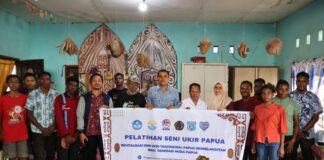 UNIMUDA Sorong Berdayakan Sanggar Araima Papua melalui Program Inovasi Seni Nusantara (PISN)