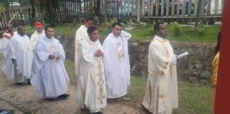 Tuhan Siapkan Imam di Tanah Papua Jeremias Rumlus Rayakan 25 Tahun Imamat