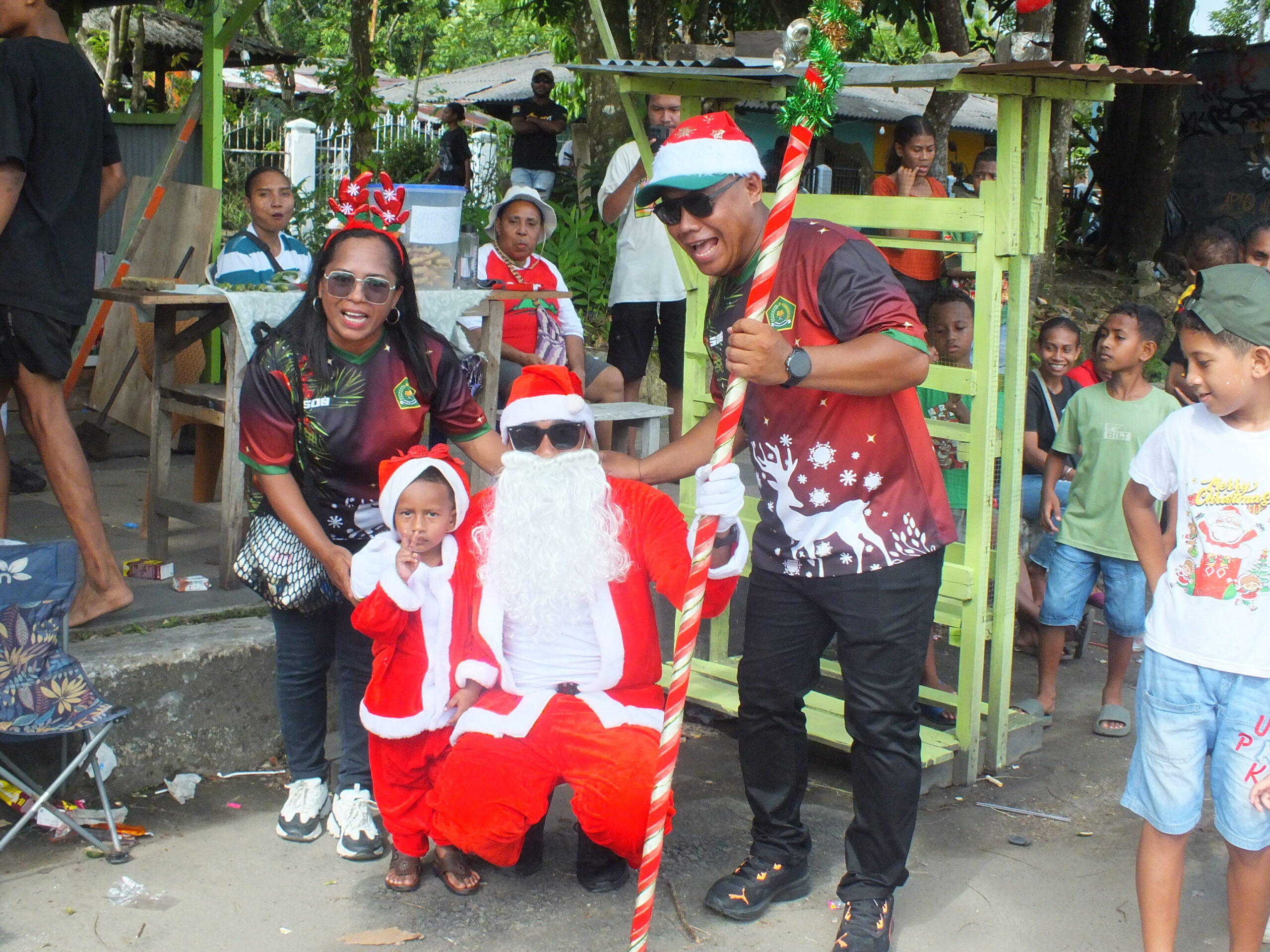 Santa Claus dari Kantor Kementerian Agama Kota Sorong telah menyelesaikan tugas perutusan