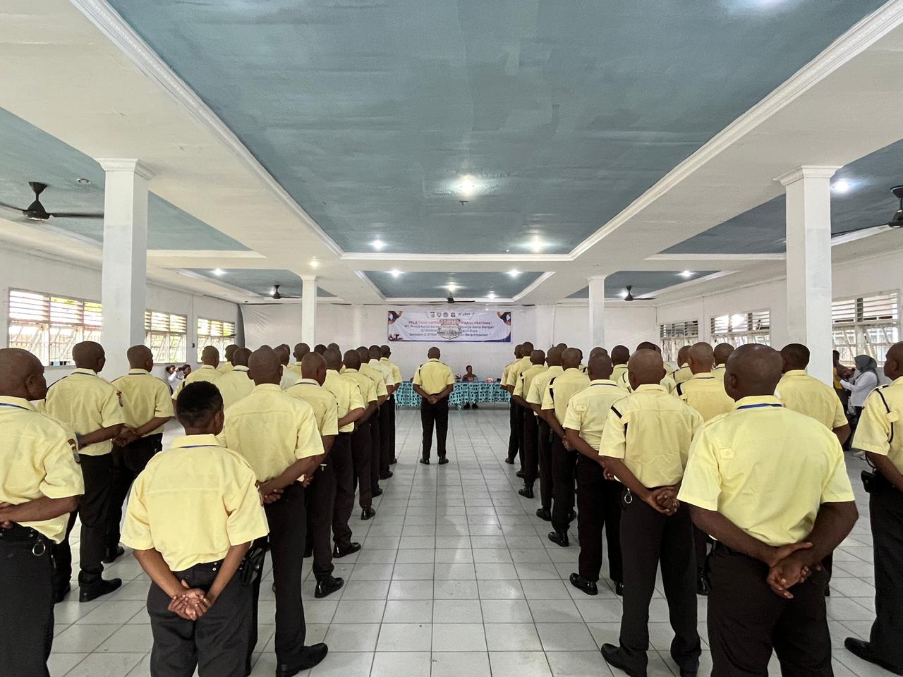 Kombes Pol M. Erfan juga menekankan Satpam Gada Pratama harus memiliki pengetahuan, keterampilan, dan sikap kerja 