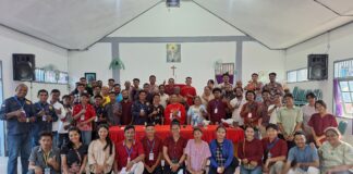 Passio di Lapas, OMK Aloysius Gonsales Paroki Emaus Rayakan Misa Minggu Palm