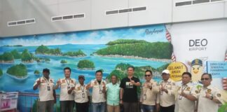 Lembaga Investigasi Negara (LIN) Provinsi Papua Barat Daya membawa berkas-berkas data dugaan tindak pidana korupsi.