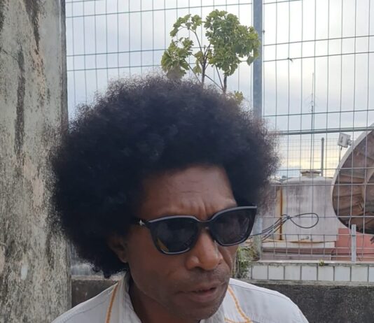 Ketua Lembaga Bantuan Hukum (LBH) Abdi Papua, Elly Kaiway