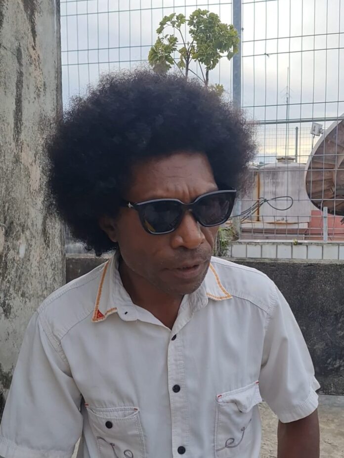 Ketua Lembaga Bantuan Hukum (LBH) Abdi Papua, Elly Kaiway