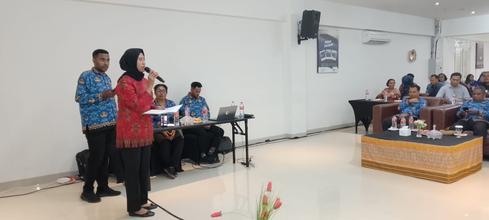 Master of Ceremony : Dosen Unimuda : Rina Handayani