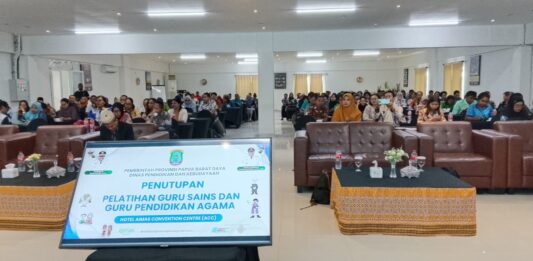 Dosen Ilmu Sains dan Agama-Agama Unimuda Bekerjasama Pemprov PBD Menyelesaikan Tugas 200 Guru