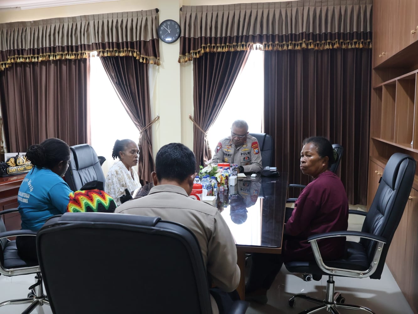 Keluarga korban memohon Wakapolda segera membuka kasus tersebut