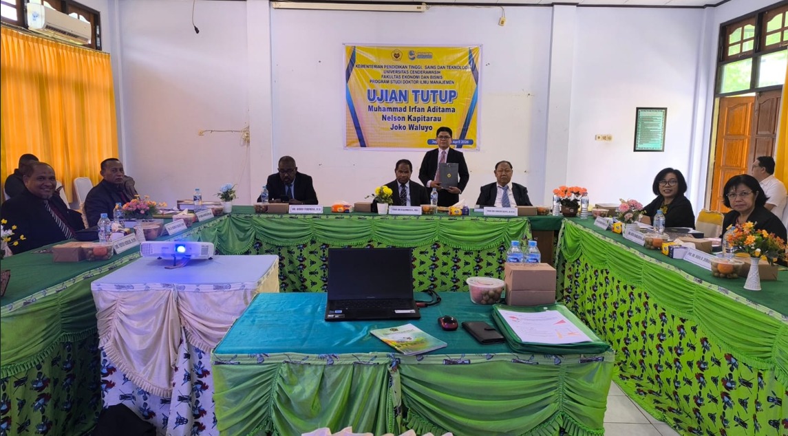 Widyaiswara pada Balai Diklat Keagamaan Papua berhasil menuntaskan ujian tutup disertasi di hadapan tim penguji internal dan eksternal dengan memperoleh predikat sangat baik