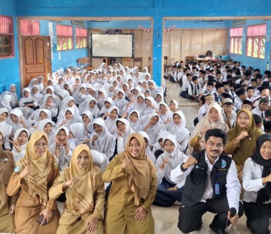 lingkungan pendidikan menjadi kebutuhan strategis, terutama bagi generasi muda yang berada pada fase perkembangan identitas dan rentan terhadap pengaruh lingkungan eksternal. Pendidikan pencegahan sejak dini dipandang sebagai pendekatan paling efektif dalam