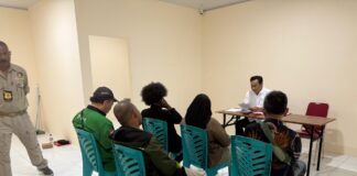 Masyarakat Adat Pemilik Hak Ulayat Kawasan Dermaga Foley, Kabupaten Raja Ampat Bertindak Masyarakat adat pemilik hak ulayat di Kabupaten Raja Ampat Bersuara