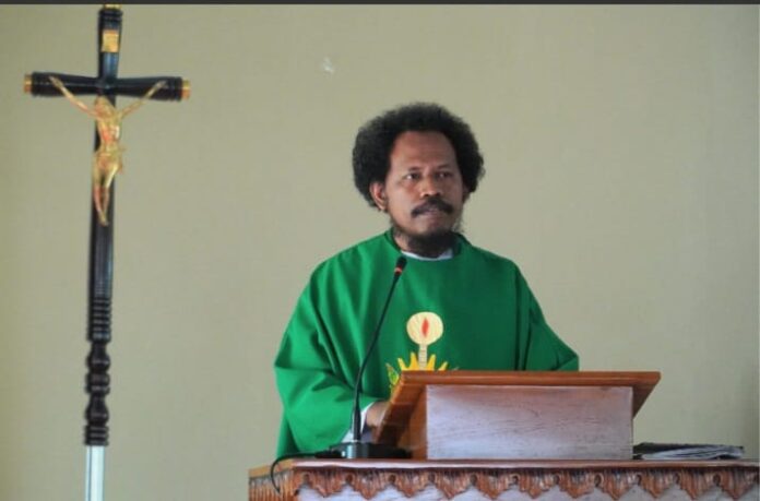 WhatsApp Image 2026-08-17 at 00.36.10 (1) Gereja Katolik Kecewa, Tiga Umat Katolik Ditembak Oknum Aparat TNI di Kampung Ainot Aifat Timur Maybrat