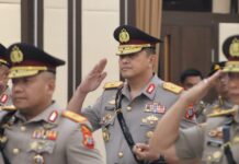 Kapolri Serahkan Tongkat Komando kepada Brigjen Pol Hengki Haryadi Kapolda Papua Barat Daya, Brigjen Pol Audie Sonny Latuheru