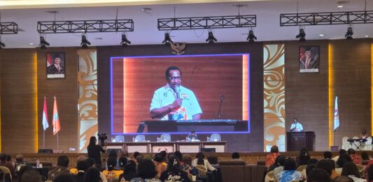 Ketua DPR Papua Barat Daya, Ortis Fernando Sagrim menegaskan menjadi seorang pemimpin bukan dinilai dari jabatan,
