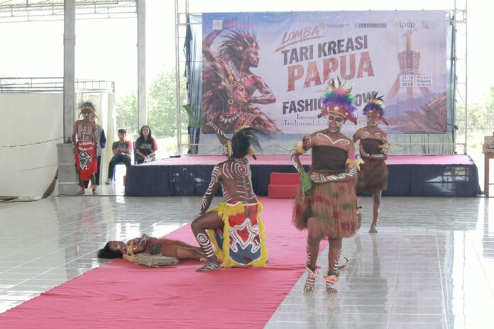 WhatsApp Image 2026-09-15 at 17.43.33 Kepala Badan Pengelolaan Keuangan dan Aset Daerah (BPKAD) Kabupaten Sorong Oktovianus N. Kalasuat, S.H., M.Si.