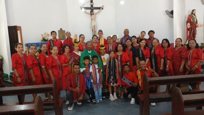 WhatsApp Image 2026-10-06 at 15.48.58 (1) Misa Inkulturasi Etnis Tanimbar di Paroki Santo Yohanes Pembaptis