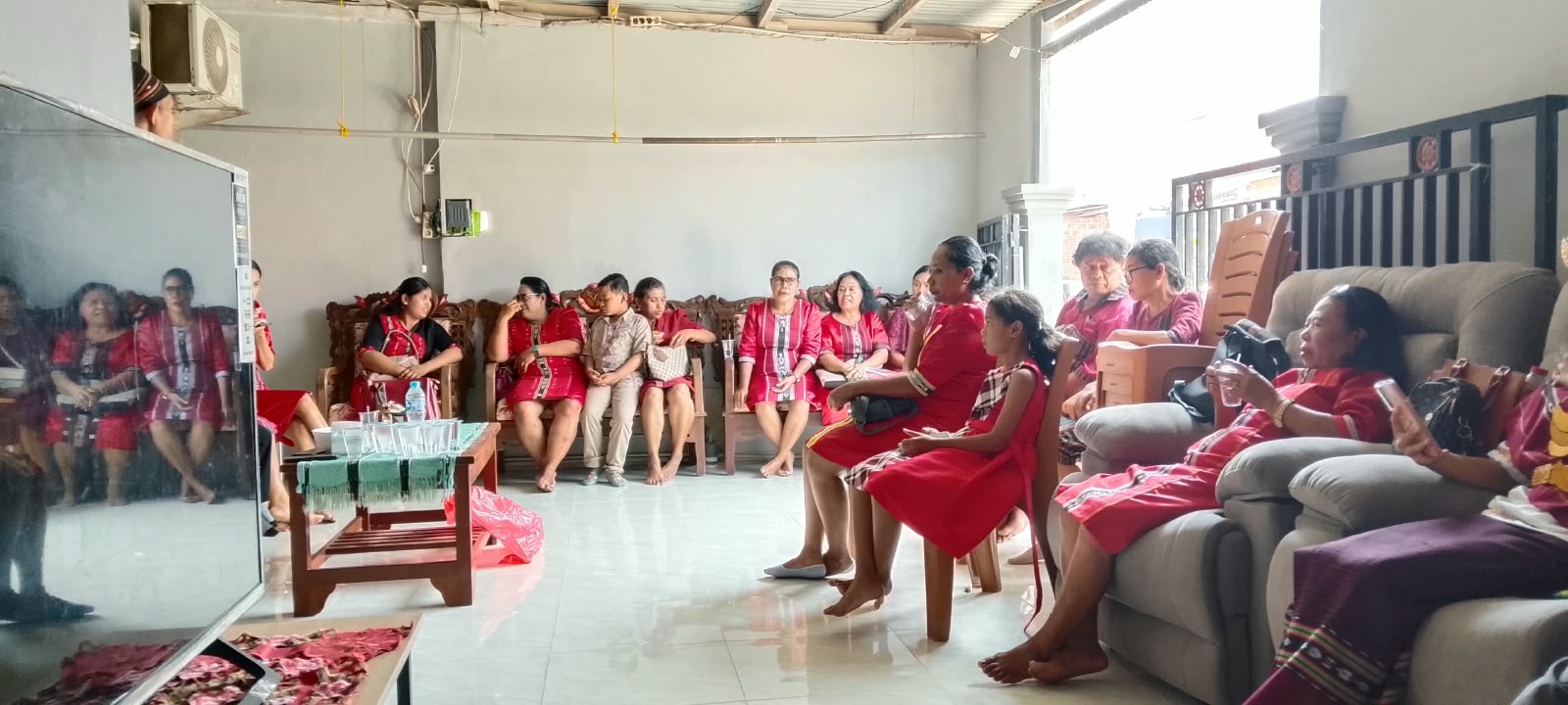 Keluarga besar etnis Tanimbar Paroki Sto. Yohanes Pembaptis Klasaman Sorong